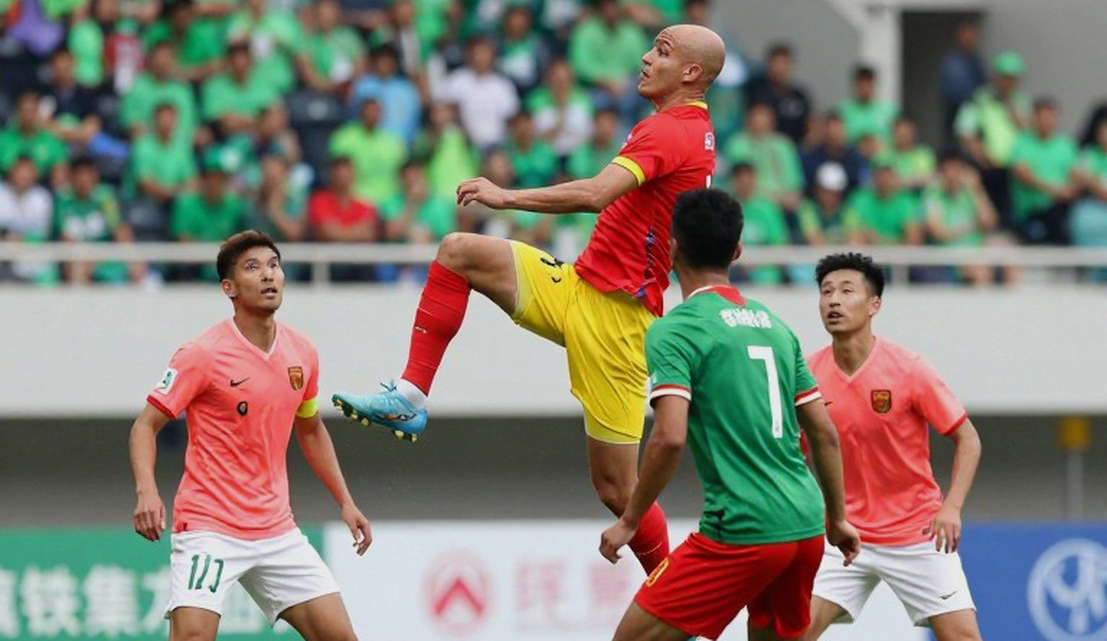 Maarten Paes, Ole Romeny và cách Indonesia dựng lại đội tuyển bằng sách luật Maarten Paes, Ole Romeny và cách Indonesia dựng lại đội tuyển bằng sách luật