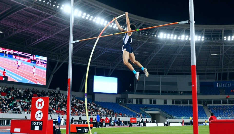 Amy Hunt chạm đỉnh phong độ với 22.16s tại chung kết Diamond League: Màn trình diễn của một mùa giải dài