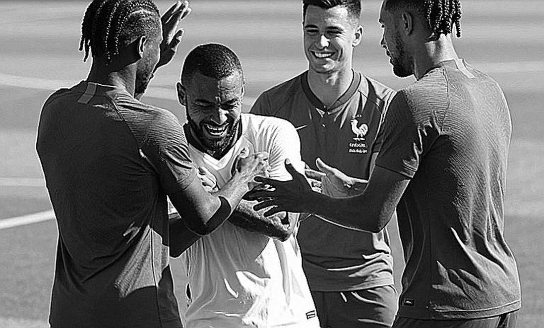 Man United mất Shaw, Mainoo và Dorgu trước Atletico: Khủng hoảng hành lang cánh trái hay một tin tức bị thổi phồng?