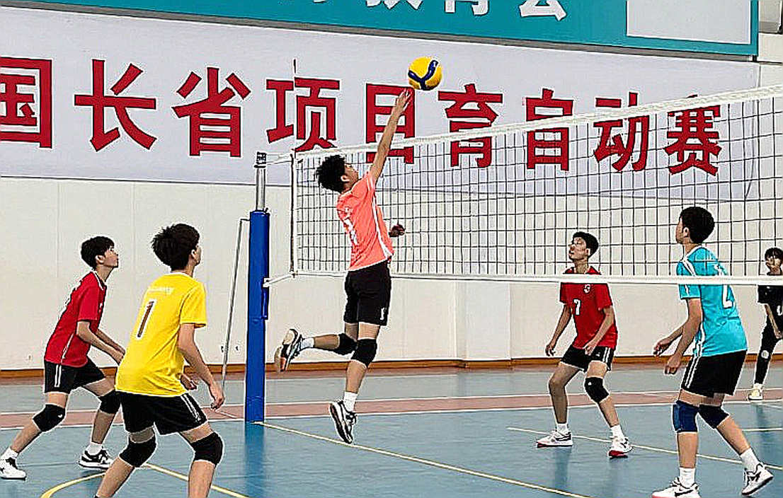 BOGDANKA LUK Lublin thắng Aluron CMC Warta Zawiercie 3-0: Cú quét sạch có giá của set 34-32