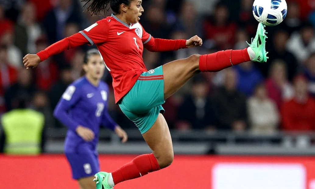 Bàn thắng đẹp nhất tháng 8 của Mateo Chávez: Hậu vệ biên AZ Alkmaar và những tín hiệu sớm từ Eredivisie Bàn thắng đẹp nhất tháng 8 của Mateo Chávez: Hậu vệ biên AZ Alkmaar và những tín hiệu sớm từ Eredivisie