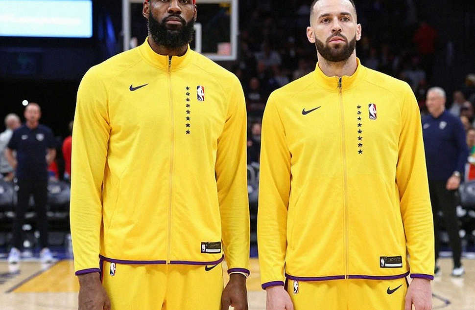 Lõi trẻ NBA: Charlotte thừa cánh, Dallas thiếu trục, Memphis thiếu trần