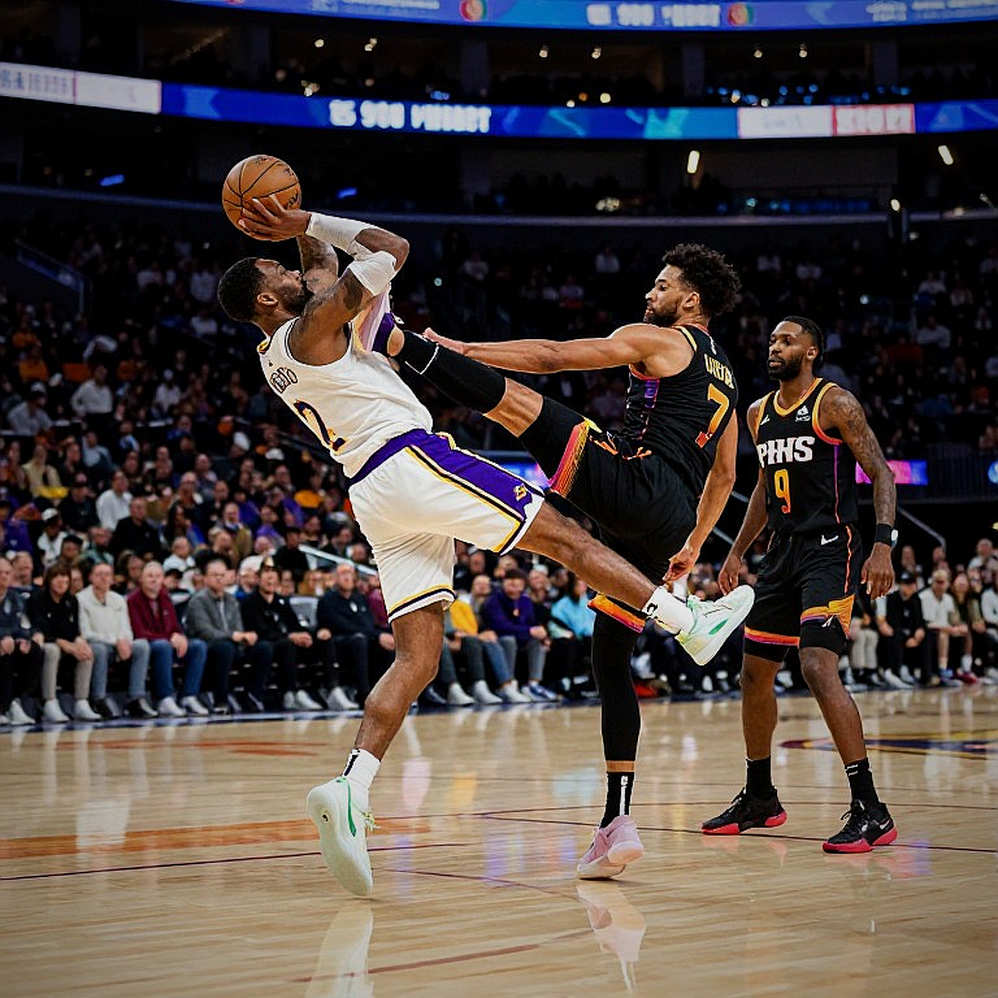 Saras Jasikevicius: Lời Tự Thú Sau Chiến Thắng Và Cú Đổi Bài Giữa Giờ Không Ai Nhìn Thấy