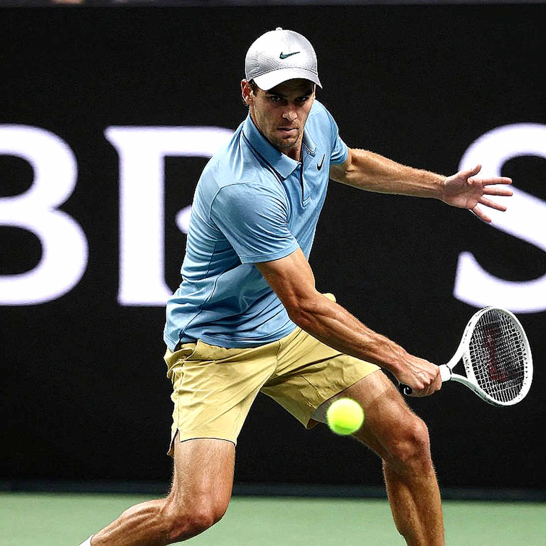 Cú Sốc Dầu Mỏ Và Bóng Tennis Nữ: Khi Đồng Tiền Vùng Vịnh Quyết Định Ai Được Thi Đấu