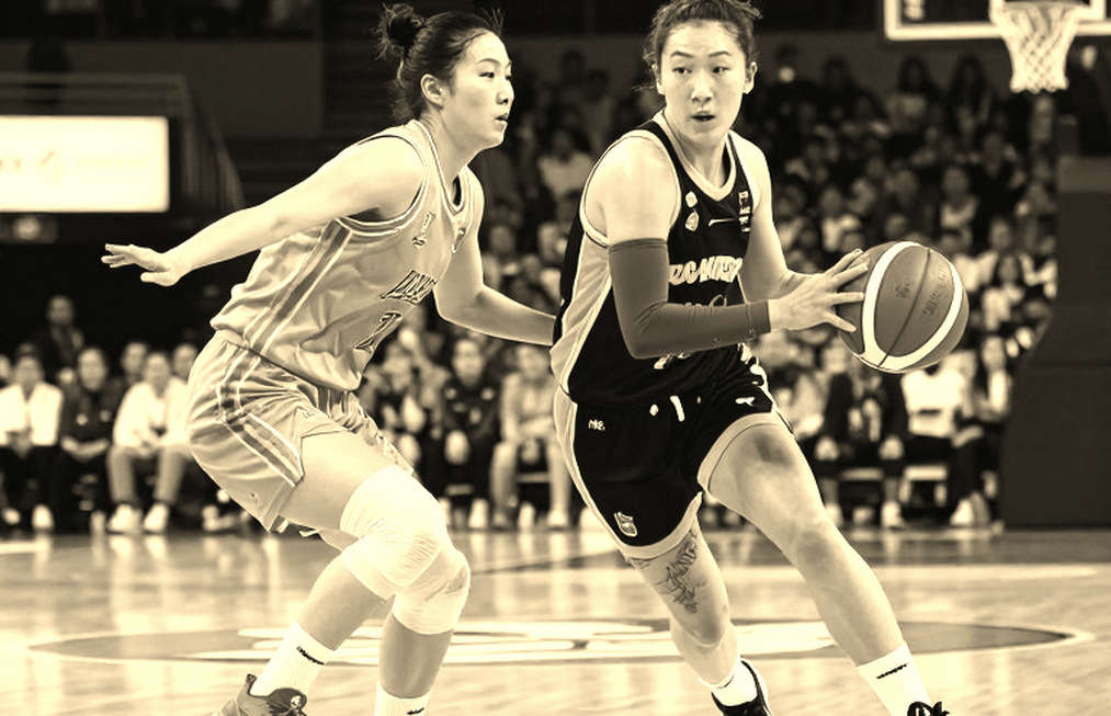 UE Red Warriors và lằn ranh 25/9: Ghế của Gavina, 33/55 quả phạt, và sự thật có phòng chờ UE Red Warriors và lằn ranh 25/9: Ghế của Gavina, 33/55 quả phạt, và sự thật có phòng chờ