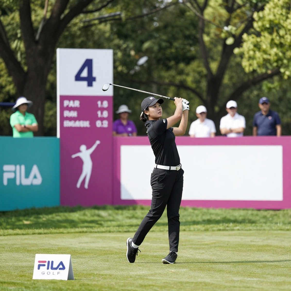 Sân golf Nhật Bản đang thì thầm điều gì? Từ những fairway vắng lặng đến cú đánh làm thay đổi cả một thế hệ Sân golf Nhật Bản đang thì thầm điều gì? Từ những fairway vắng lặng đến cú đánh làm thay đổi cả một thế hệ