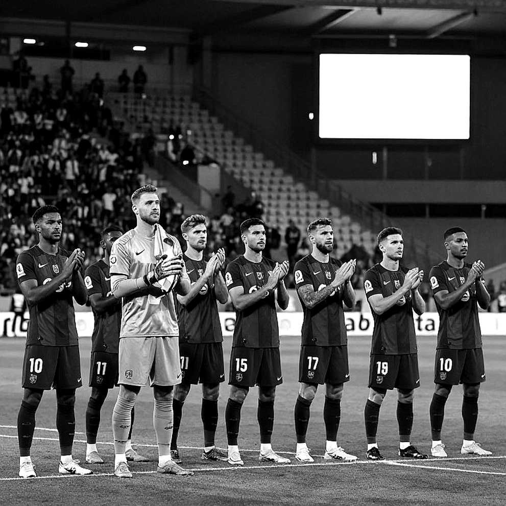 UEFA và khoảnh khắc lặng im giữa bão lũ Nepal: Bài học về sự kiểm chứng giữa một thế giới đầy nhiễu loạn