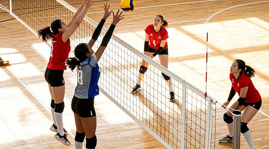 Ba mũi tấn công và một ngôi sao: Arizona State quét sạch Stanford ở San Luis Obispo Ba mũi tấn công và một ngôi sao: Arizona State quét sạch Stanford ở San Luis Obispo