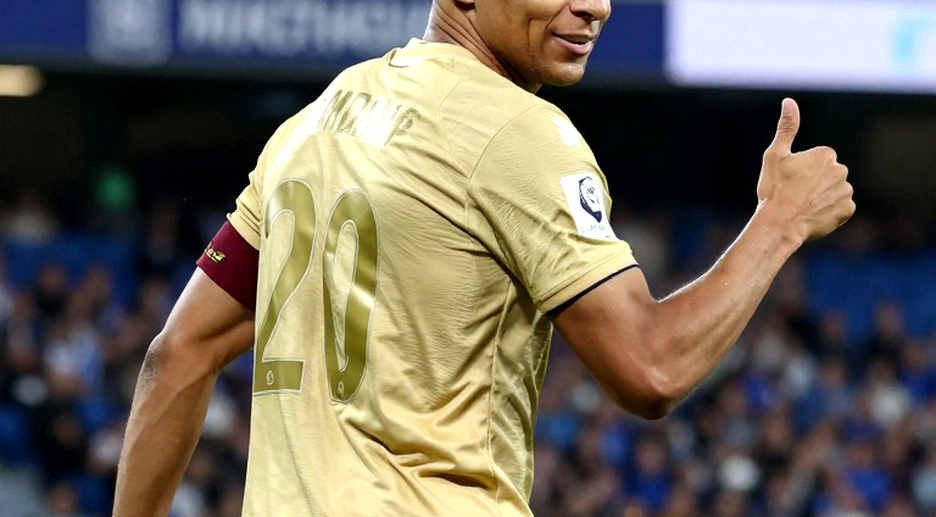 Thomas Reis gật đầu với Gedson Fernandes, nhưng Trabzonspor có đang mua một cái bẫy 20 triệu euro? Thomas Reis gật đầu với Gedson Fernandes, nhưng Trabzonspor có đang mua một cái bẫy 20 triệu euro?