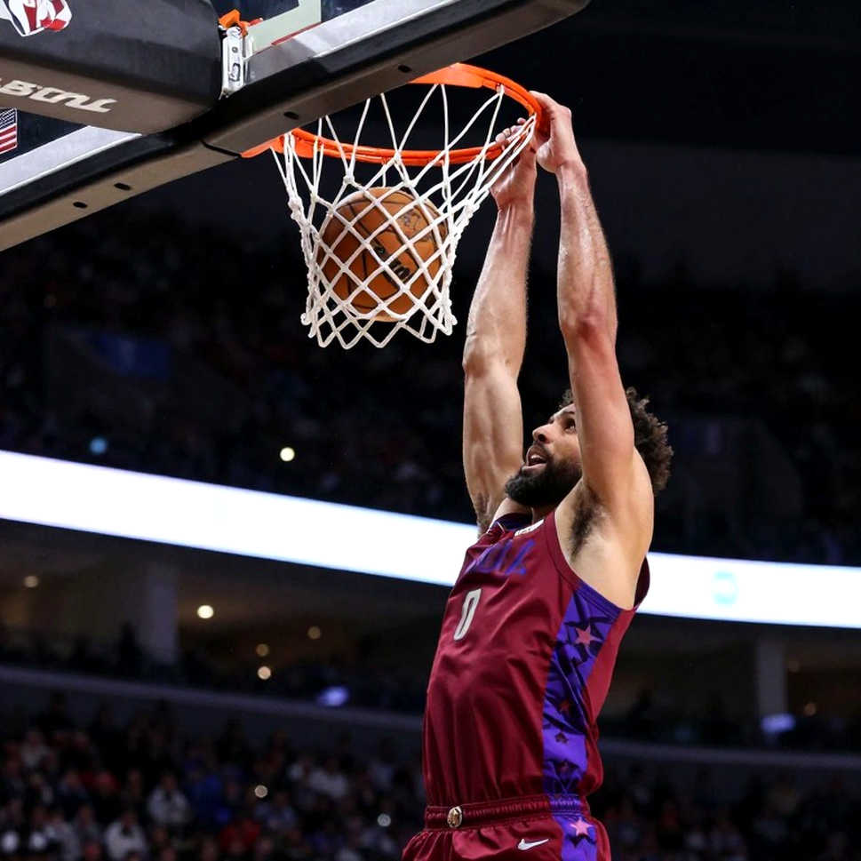 Dwight Powell và bài toán trung vệ Dallas ở kỷ nguyên Second Apron