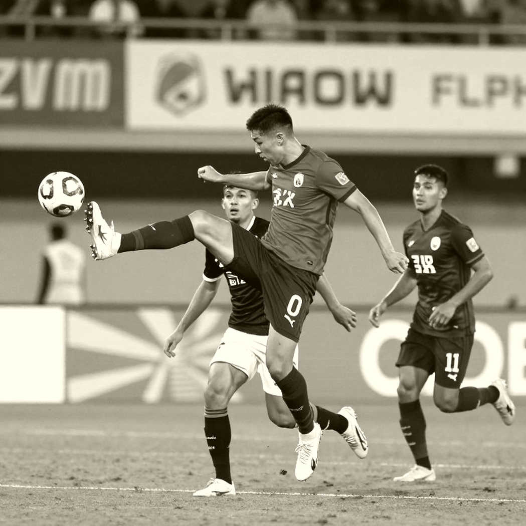 “Messi Thái” trở lại: Vũ khí hay canh bạc của Thái Lan trước Việt Nam? “Messi Thái” trở lại: Vũ khí hay canh bạc của Thái Lan trước Việt Nam?