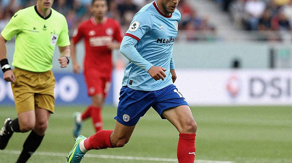 Cánh trái của Milan và cái bẫy 45 triệu euro mang tên Daniel Svensson