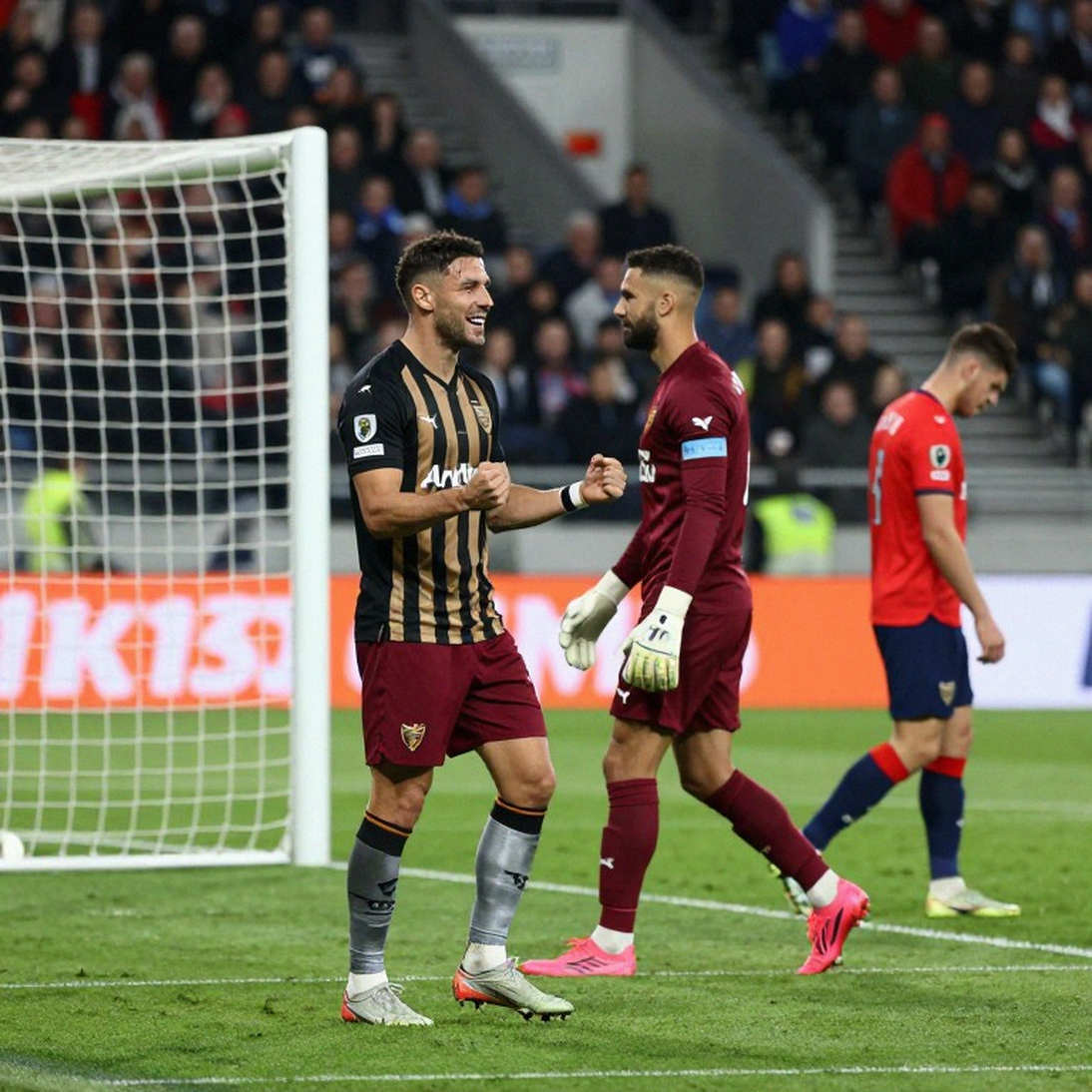 PSG – Lyon bị cảnh sát yêu cầu hoãn: ai thực sự ký quyết định lịch Ligue 1?
