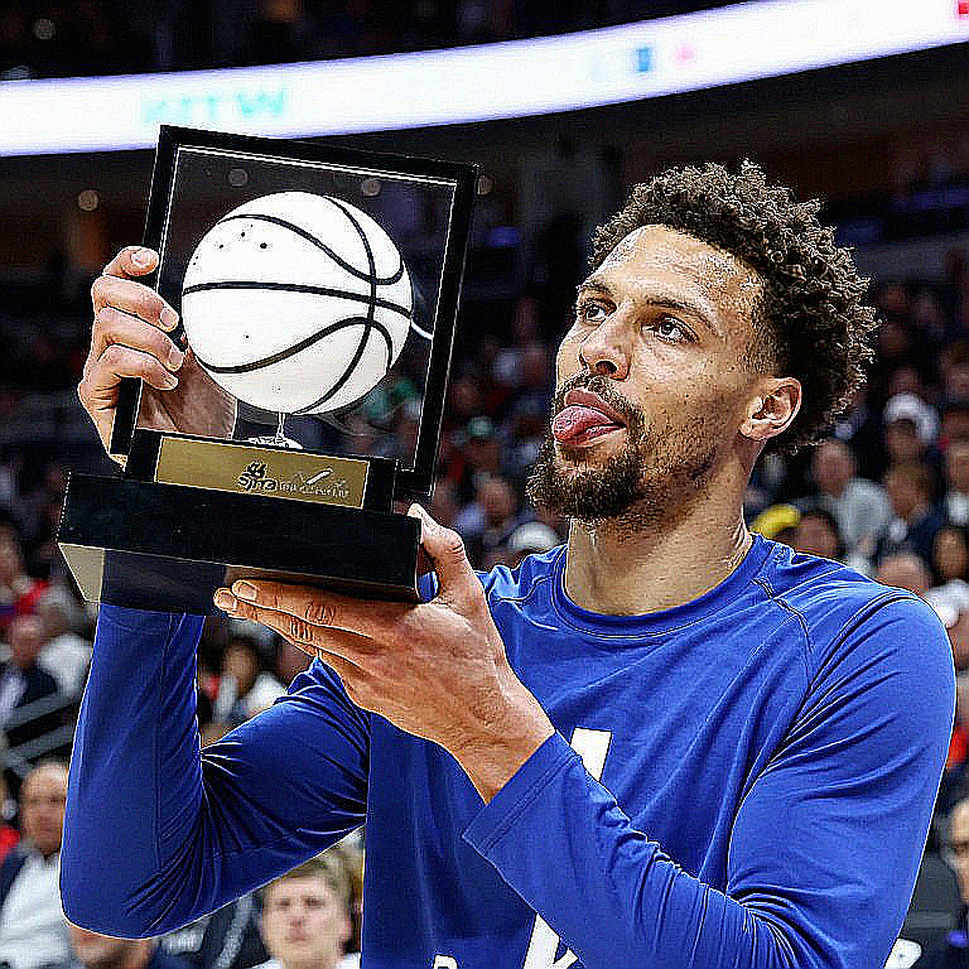 Duncan Robinson: Is the Comparison to Steph Curry Overhyped?