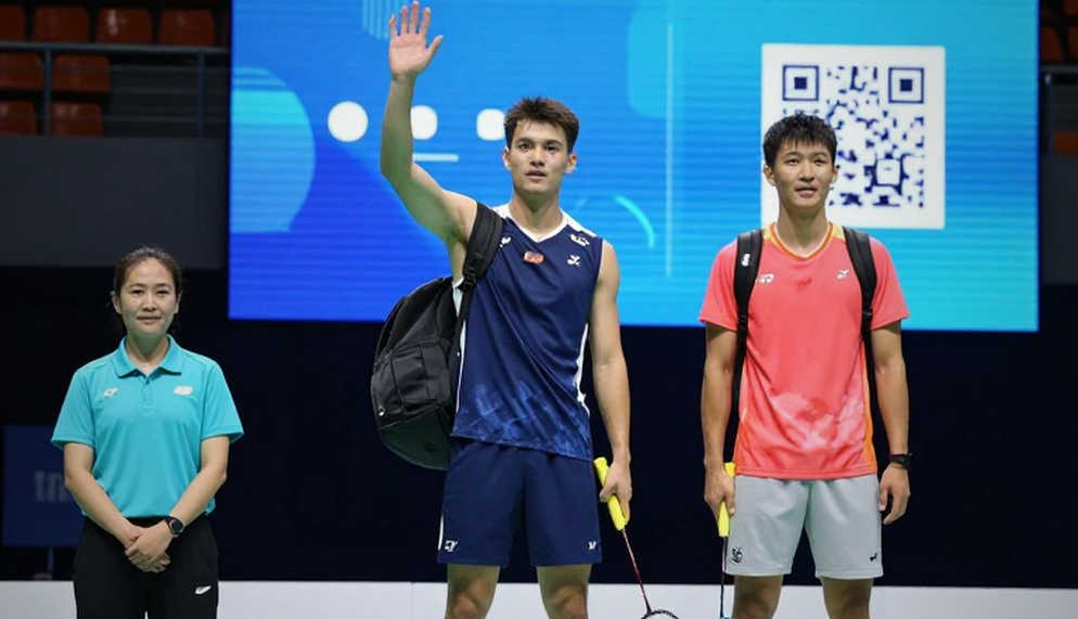 Nguyễn Tiến Minh giành vé vào vòng 1 Vietnam Open 2026 nhờ khai thác điểm yếu singles của Nguyễn Hoàng Thái Sơn
