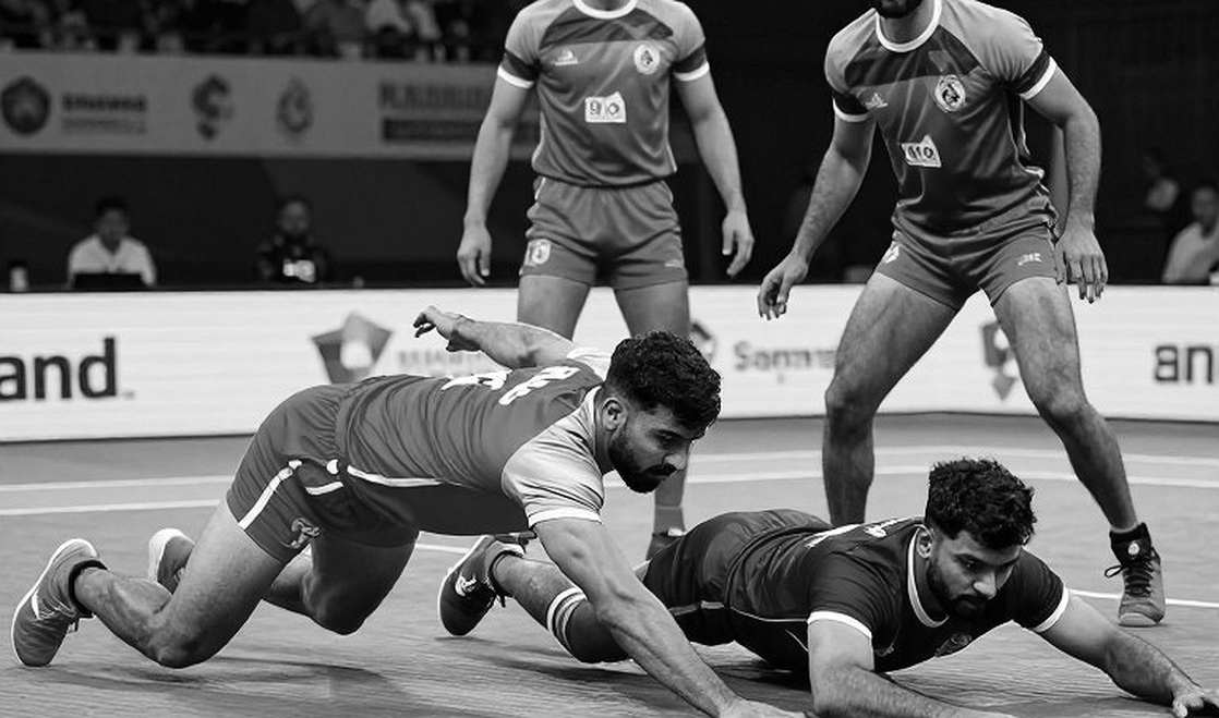 Chín tầng phân tích và bài học từ một báo cáo trống trong làng esports